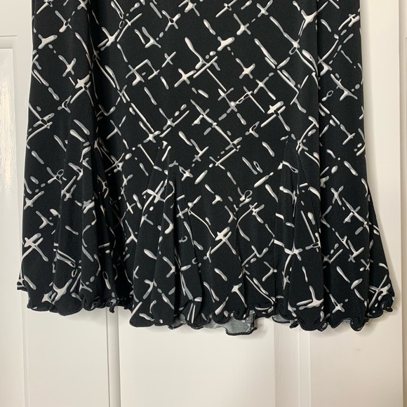 Dialogue Geo Print Ruffle Hem Stretch Skirt, Size 12 - Picture 3 of 4
